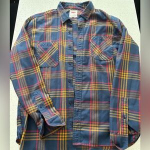 EUC Men’s Levi Flannel Shirt